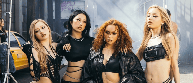 an image of girlset